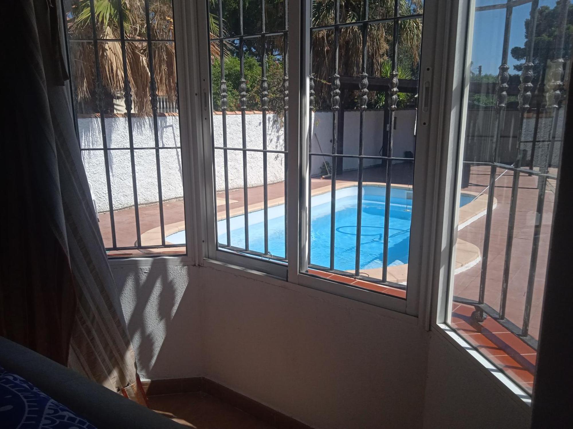 Agradable Chalet Con Piscina Para Escapadas. Chiclana de la Frontera Luaran gambar